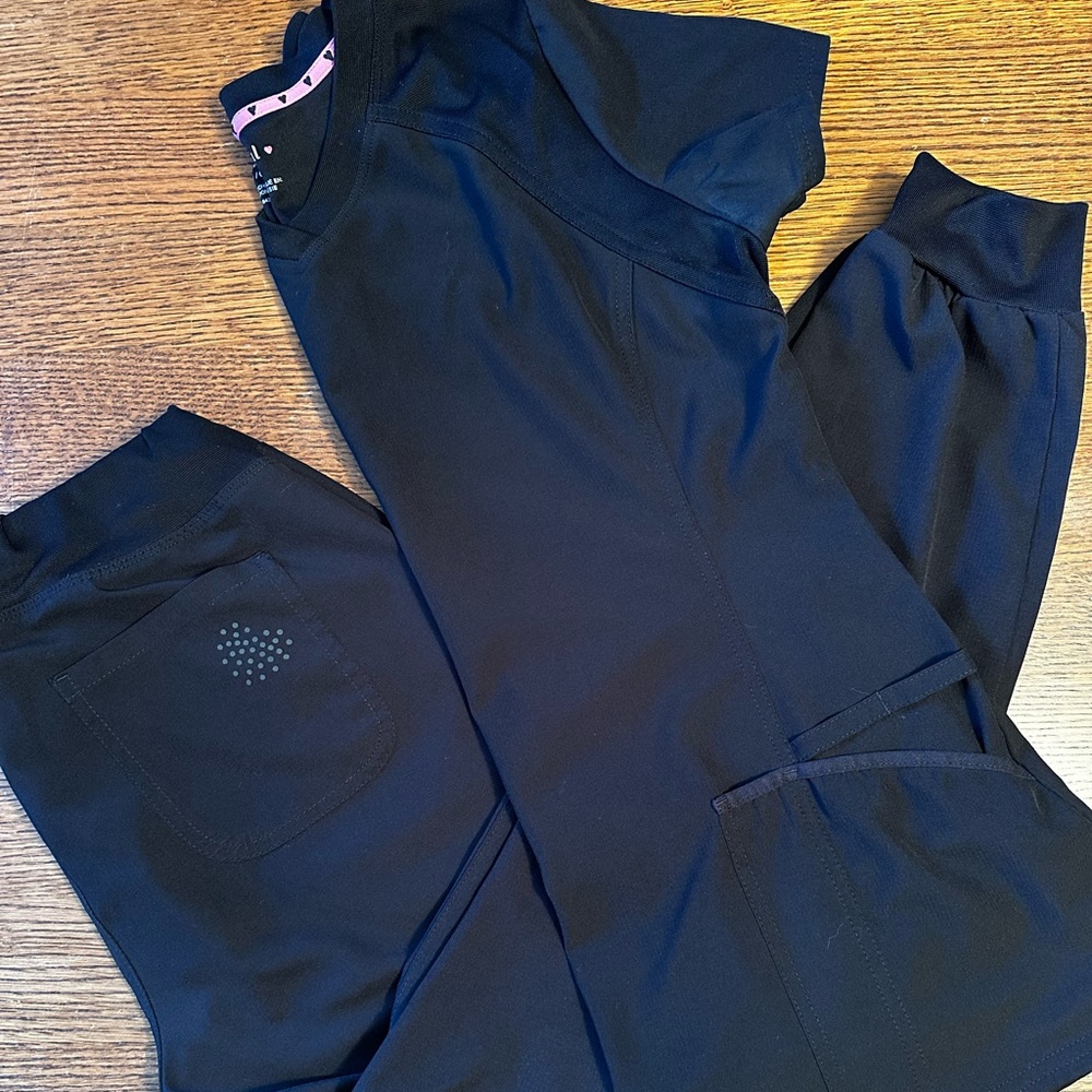 HeartSoul Jogger Scrub Set